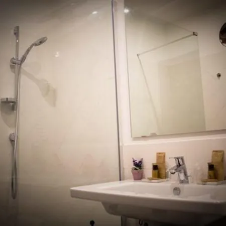 The Artists' Palace 4* Firenze