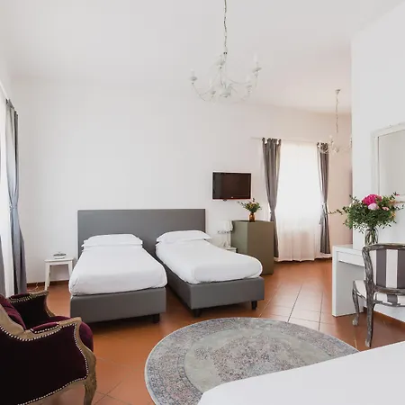 The Artists' Palace 4*