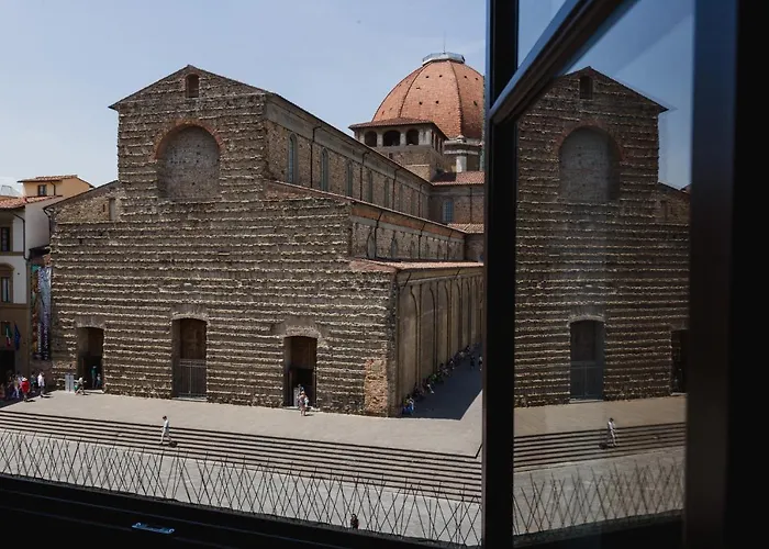 Pensión The Artists' Palace 4*